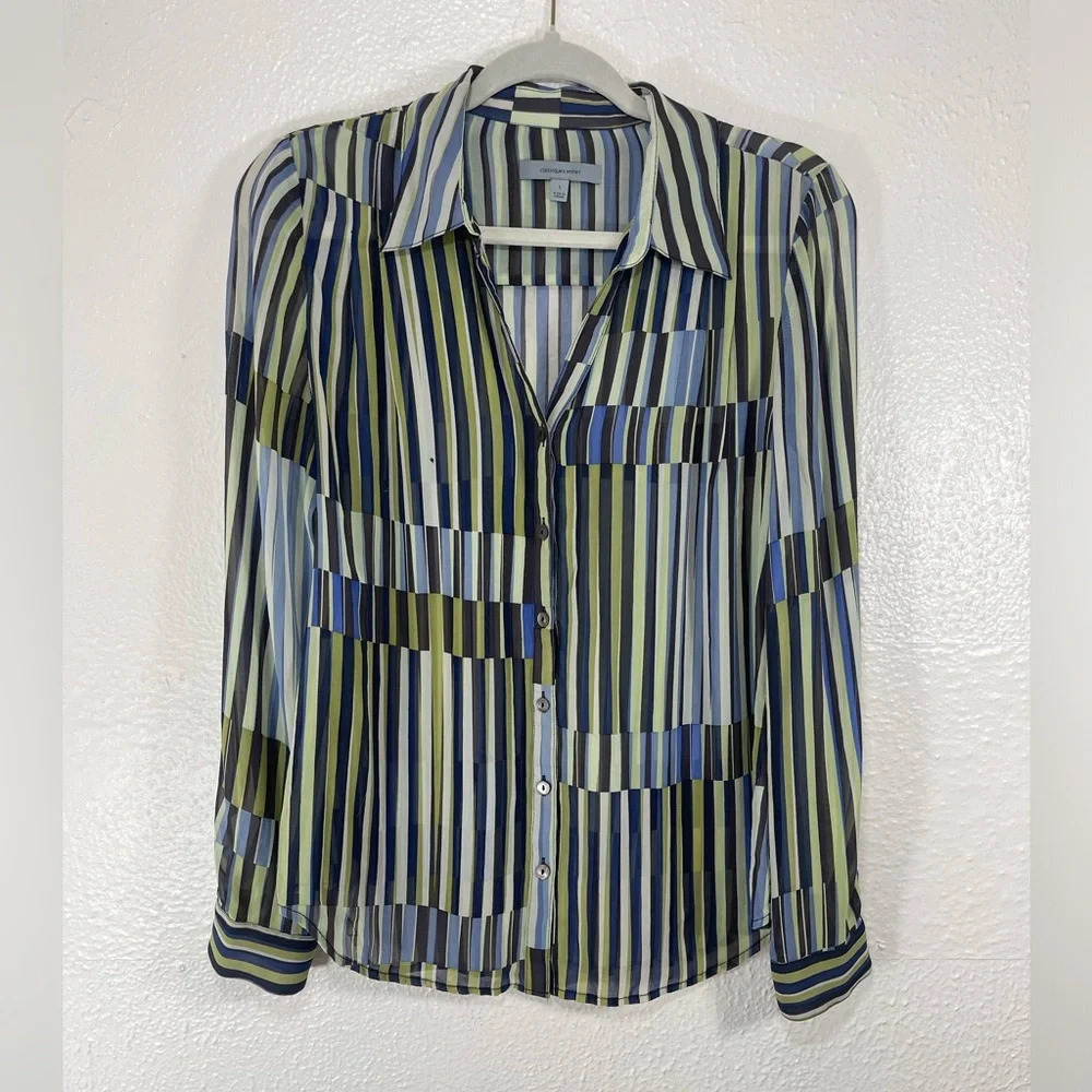 Classiques Entier 100% Silk Sheer Collared Button Down Shirt Women’s Small
